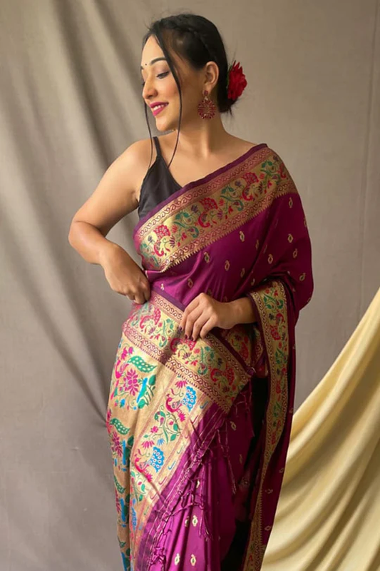 ✨ Elegant Magenta Banarasi Silk Saree with Intricate Peacock Motifs 🦚💖